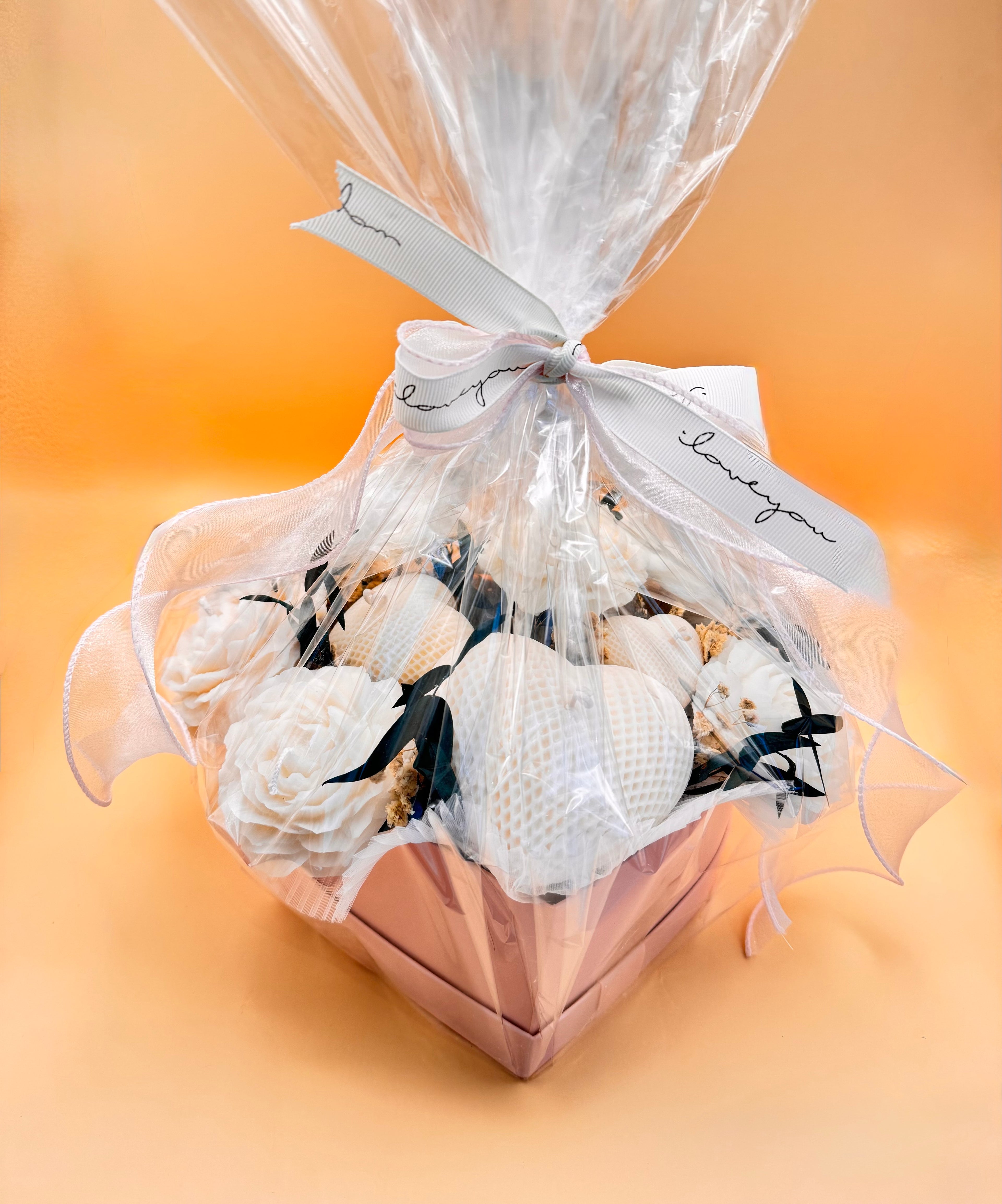 Ivory Heart Candle Bouquet – Handcrafted Luxury Candle Gift