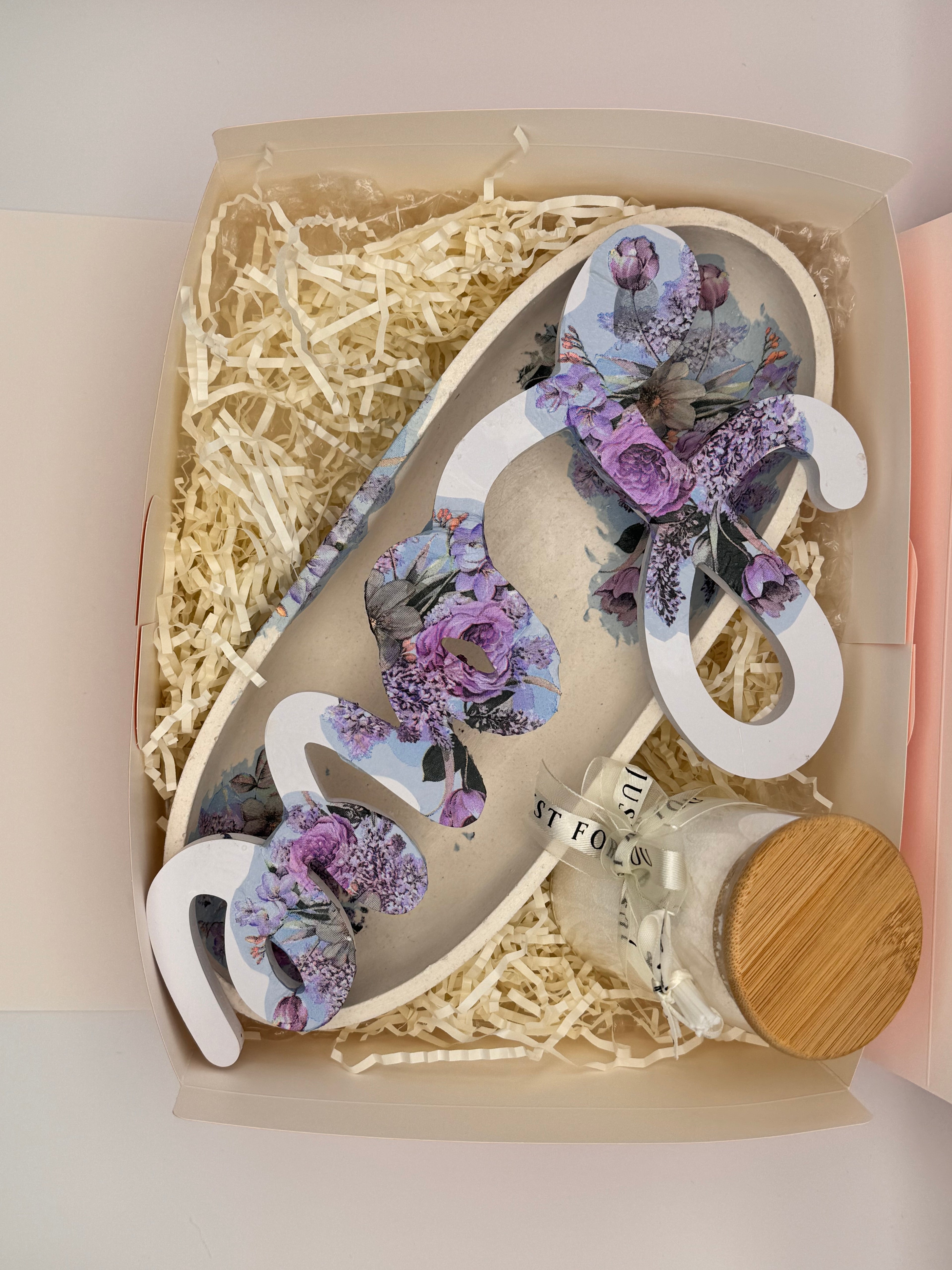 Blooming Love – Floral Candle Set (3 Pieces)