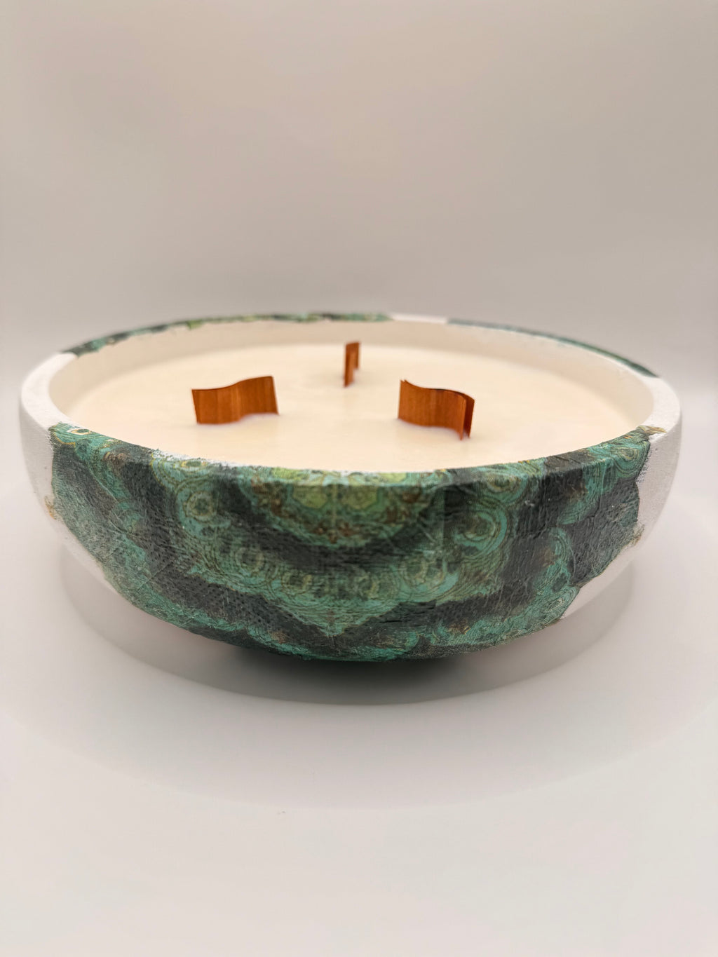 Oud Serenity Bowl Candle