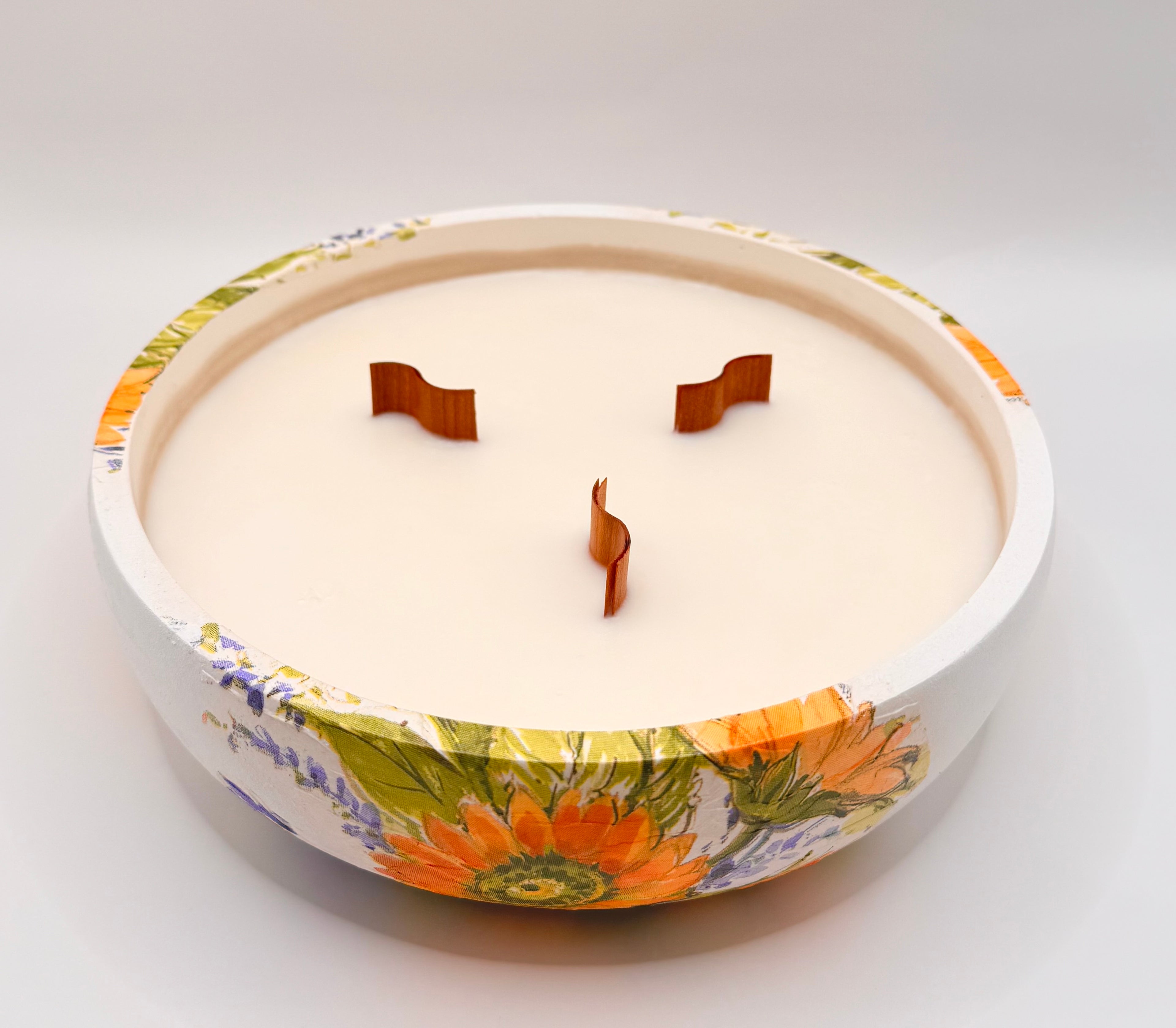 Solar Bloom Candle