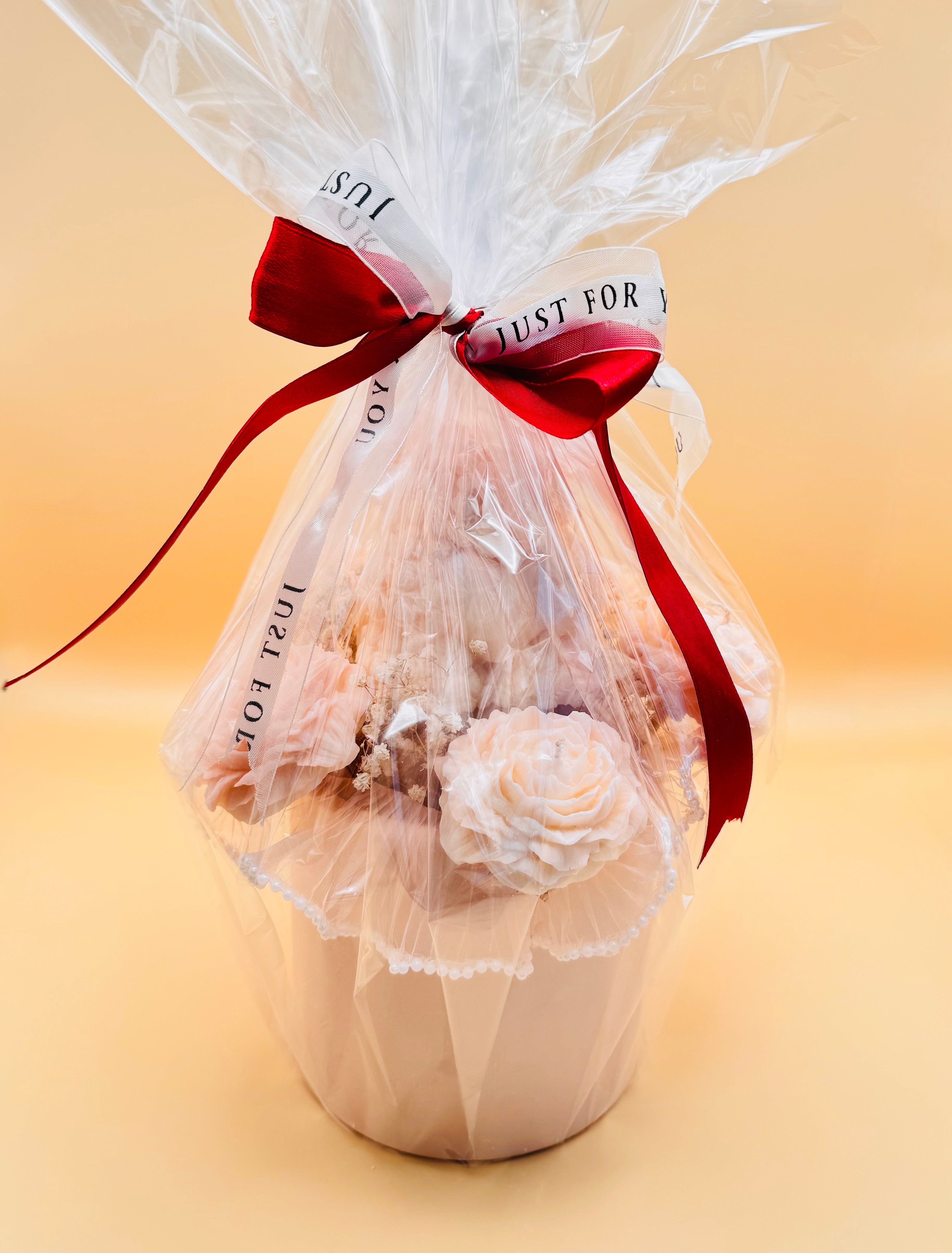 Eternal Blush Candle Bouquet