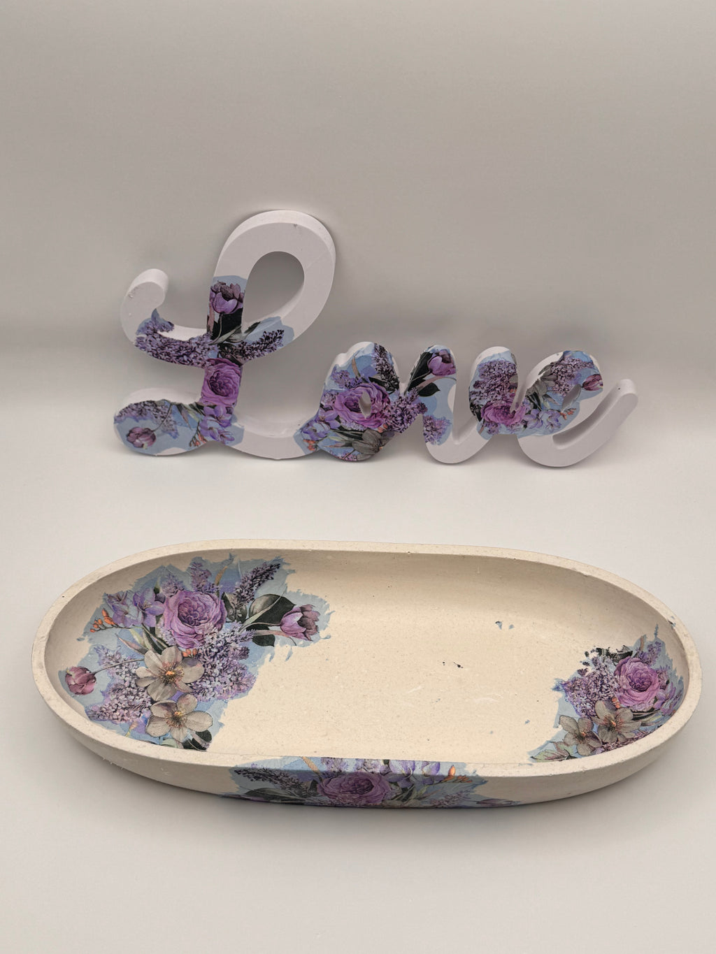 Blooming Love – Floral Candle Set (3 Pieces)