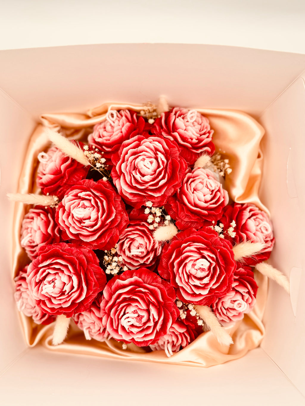 Crimson Rose Candle Bouquet – Handcrafted Luxury Statement Piece