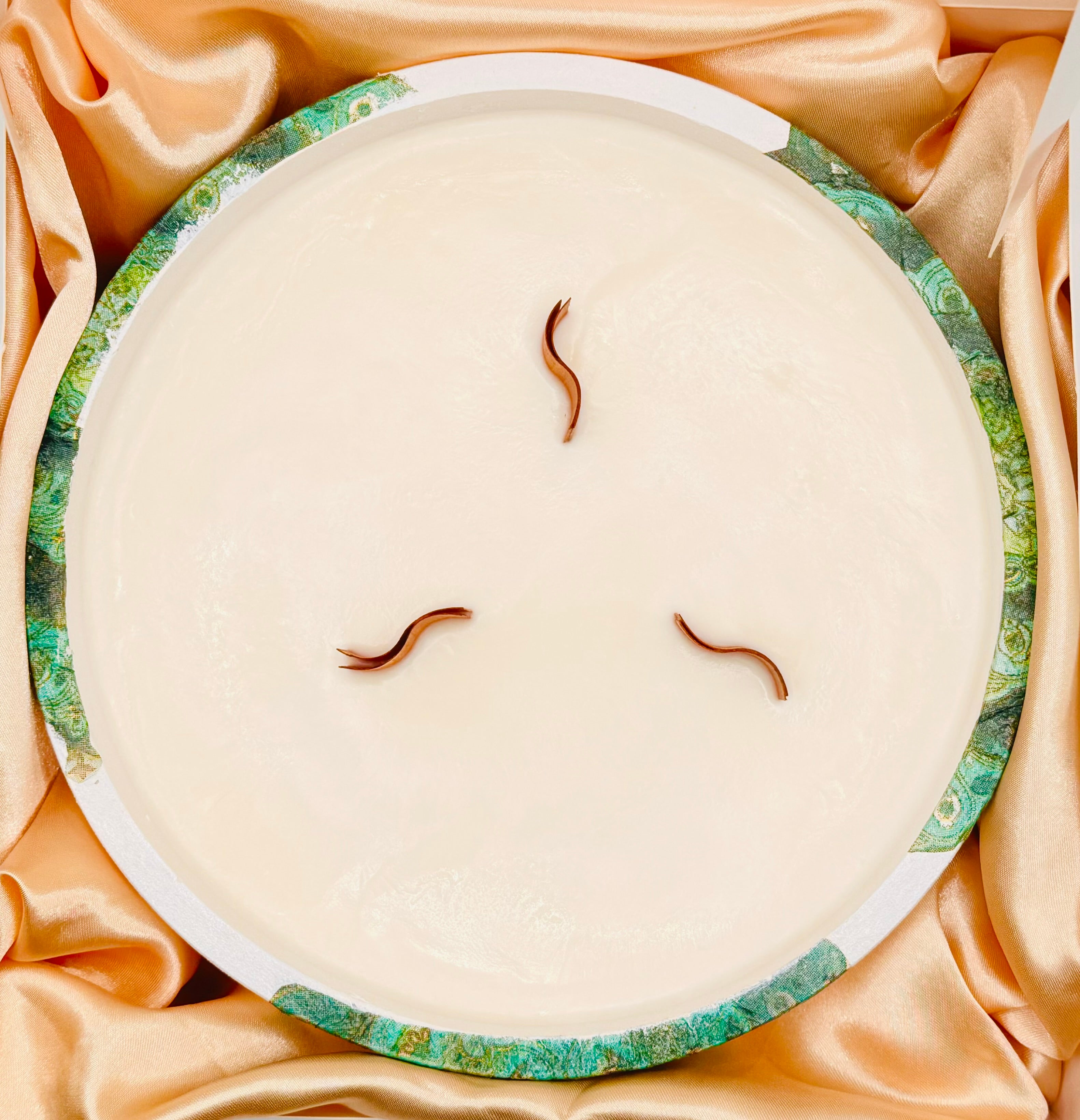 Oud Serenity Bowl Candle (Sold Out)