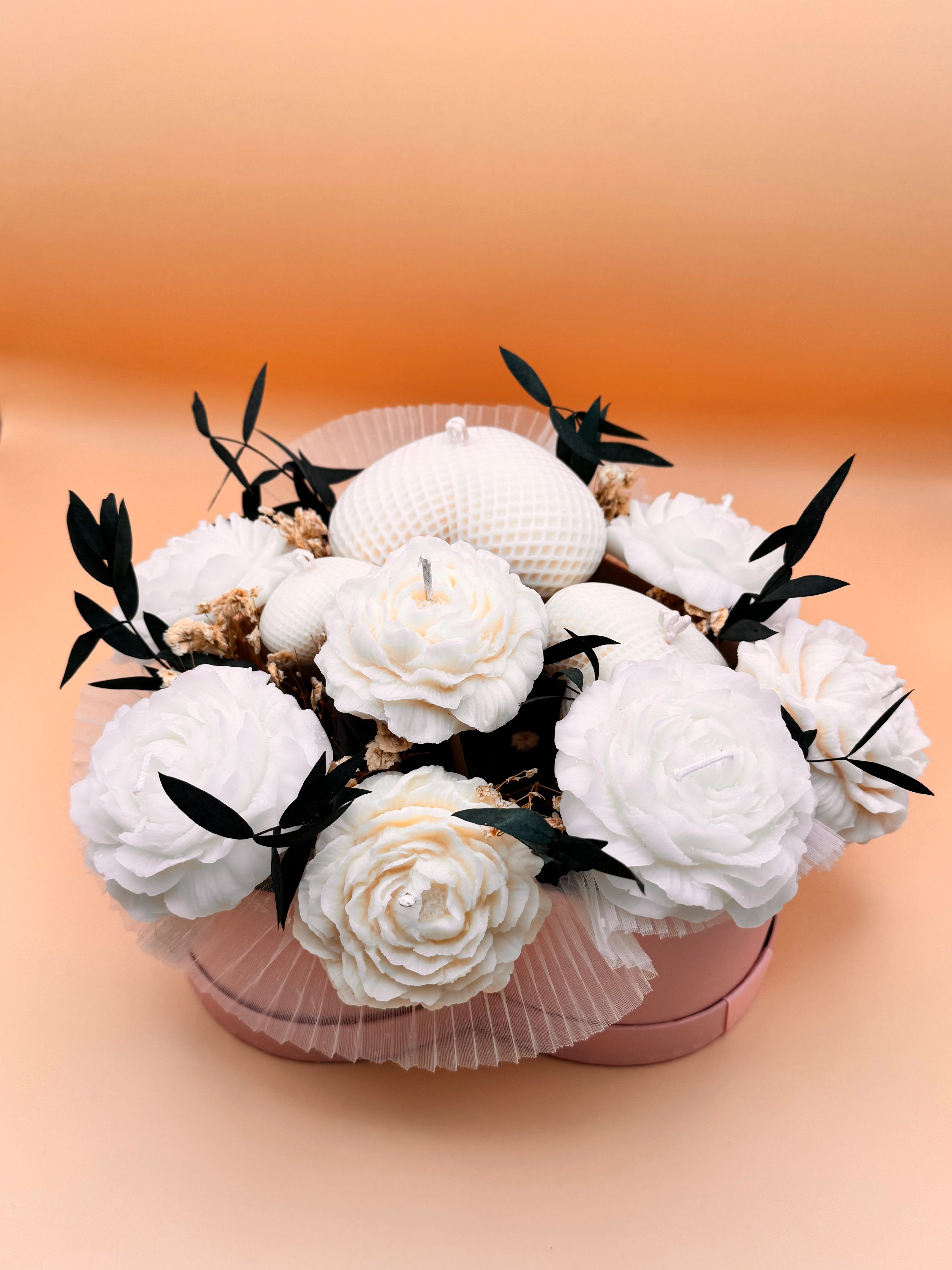 Ivory Heart Candle Bouquet – Handcrafted Luxury Candle Gift